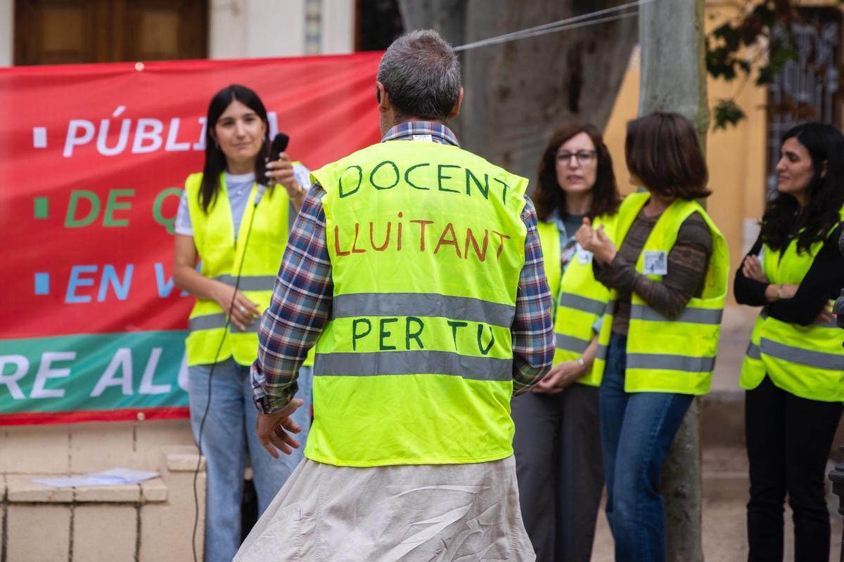 Los docentes se preparan para la huelga con encierros en los centros y ...