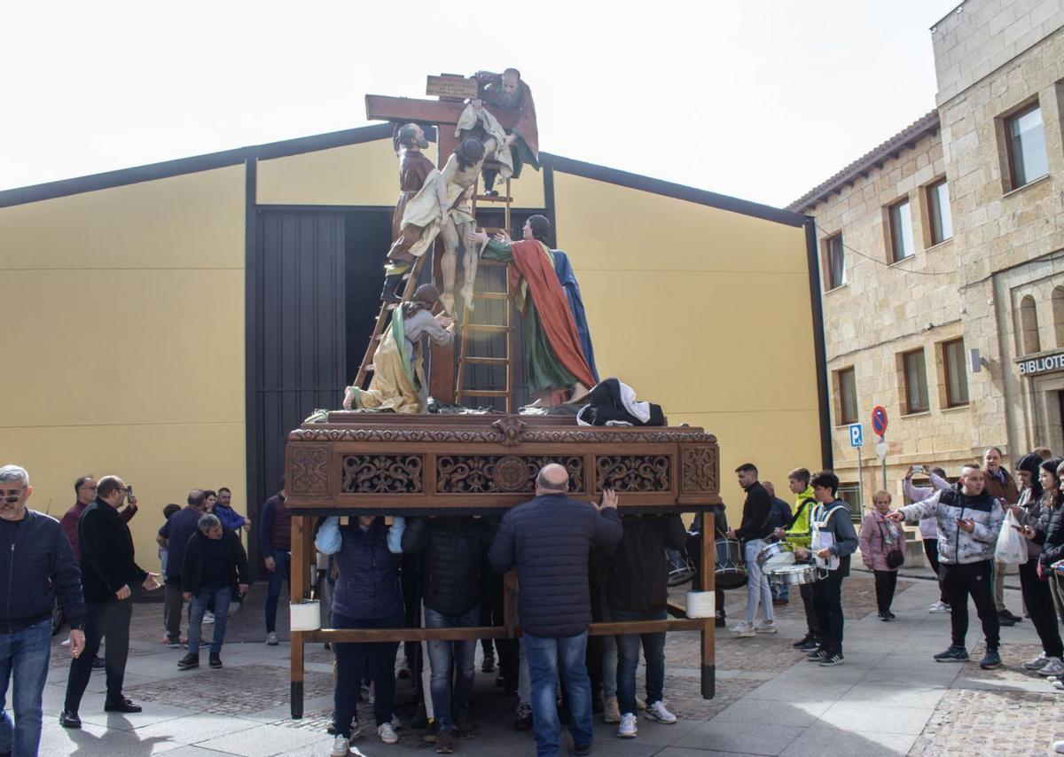 El Descendimiento, primera gran obra de Ramón Álvarez para la Semana Santa de Zamora. | ALBA PRIETO