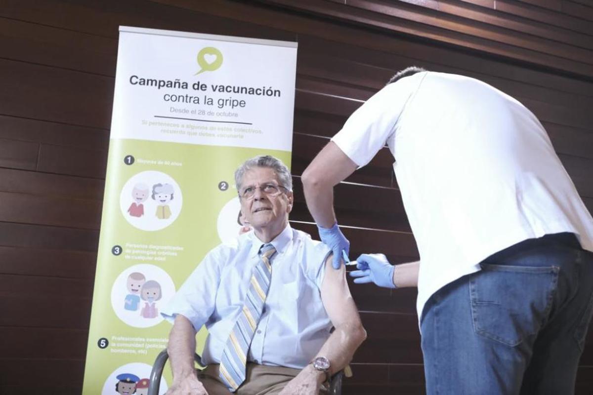 El Gobierno se vacuna contra la gripe El Gobierno se vacuna contra la gripe