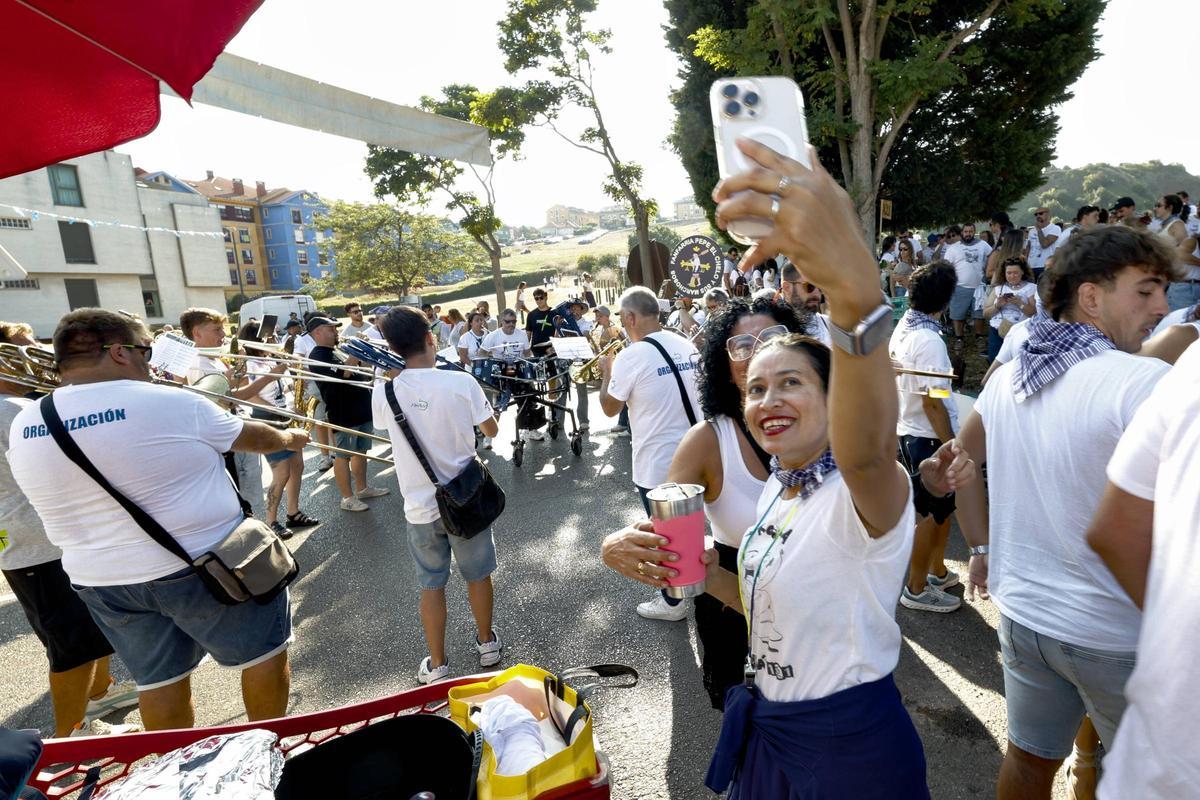 EN IMÁGENES: Candás, fiesta en carrito y a toda velocidad con la celebración del Rally de la Sidra: así fue la última jornada de las fiestas de San Félix