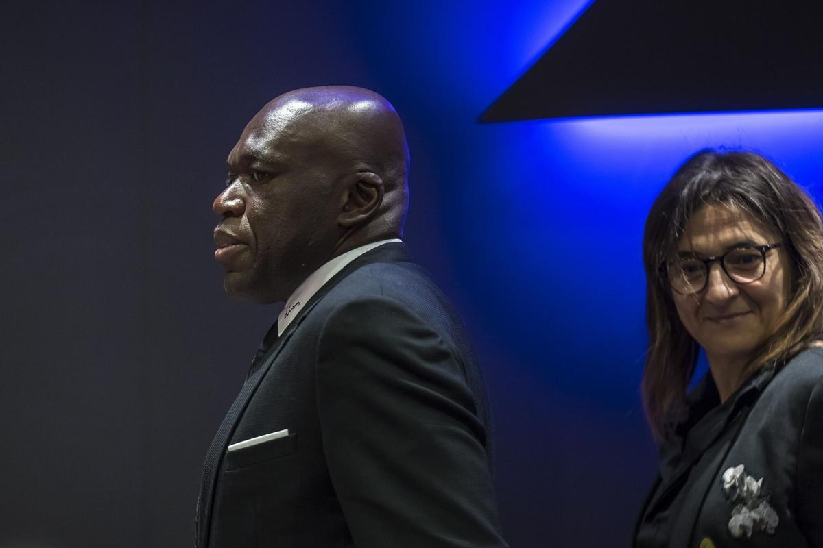 Wilfred Mbappé y Fayza Lamari, padre y madre de Kylian Mbappé, figuras claves en su entorno.