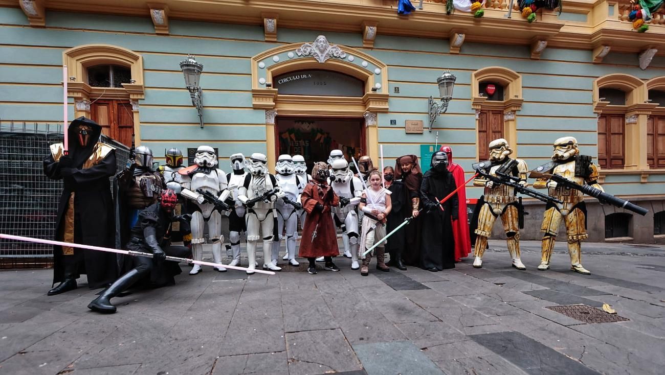 Las tropas imperiales de Star Wars toman las calles de Santa Cruz de Tenerife el día friki