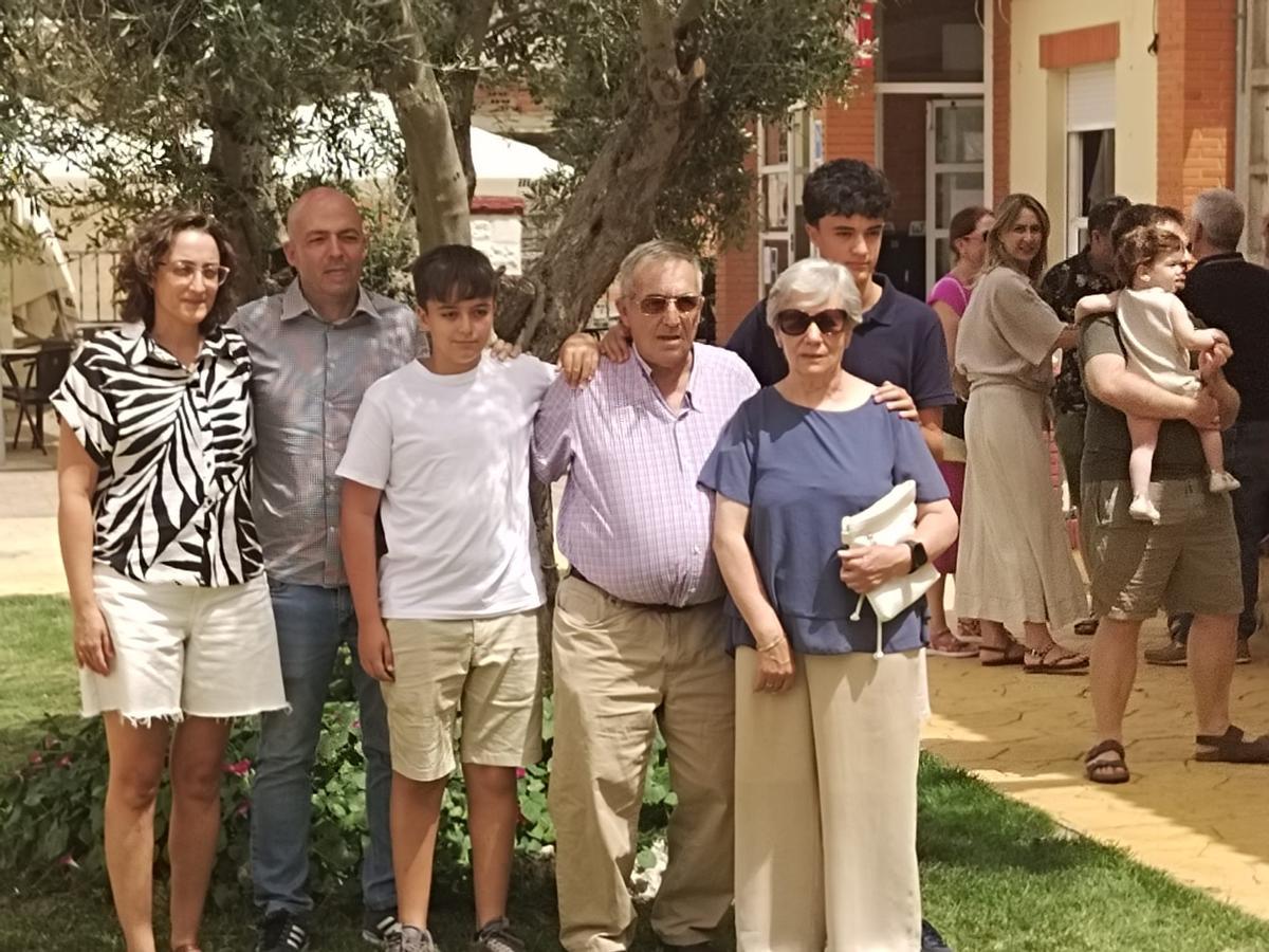 GALERÍA | Emotivo reencuentro familiar en Cañizo de Campos