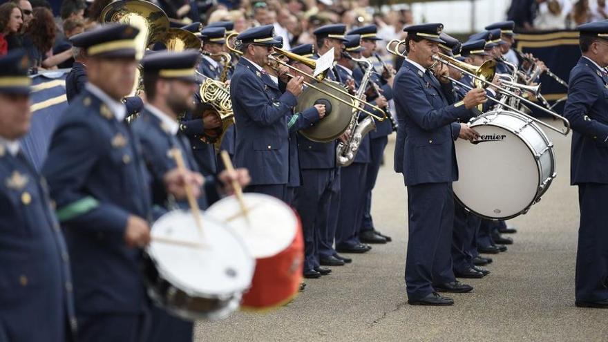 El Rey Felipe VI entrega los tradicionales despachos en San Javier