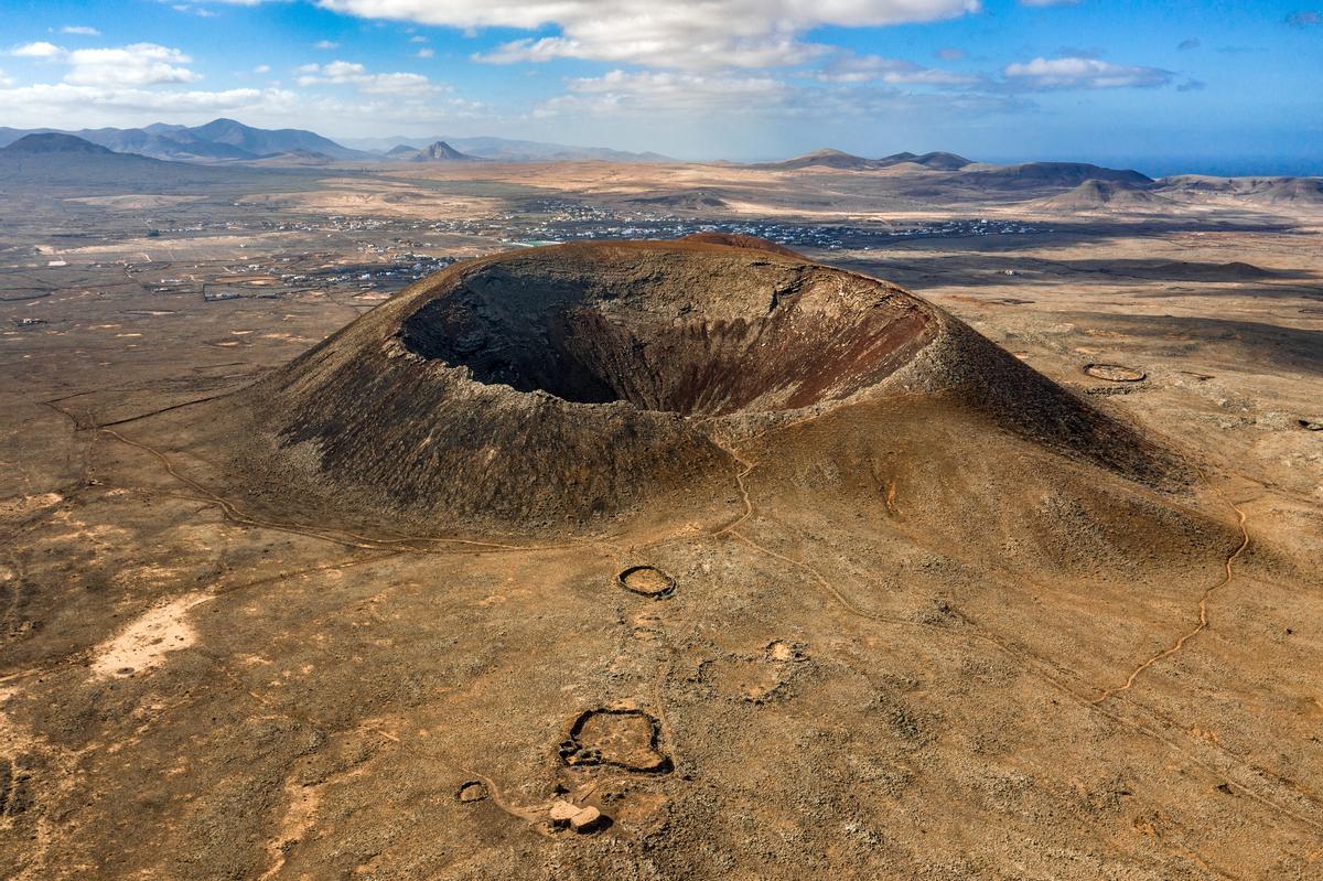 Cráter del volcán de Calderón Hondo