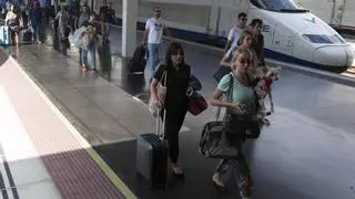 Renfe estrena dos frecuencias de AVE entre Madrid y Alicante para atender la demanda turística