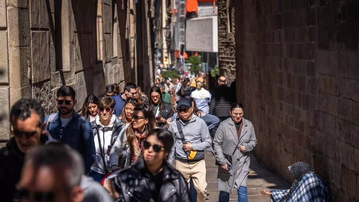 Estafados y sin habitación medio centenar de turistas que reservaron en un hotel de la Rambla de Barcelona