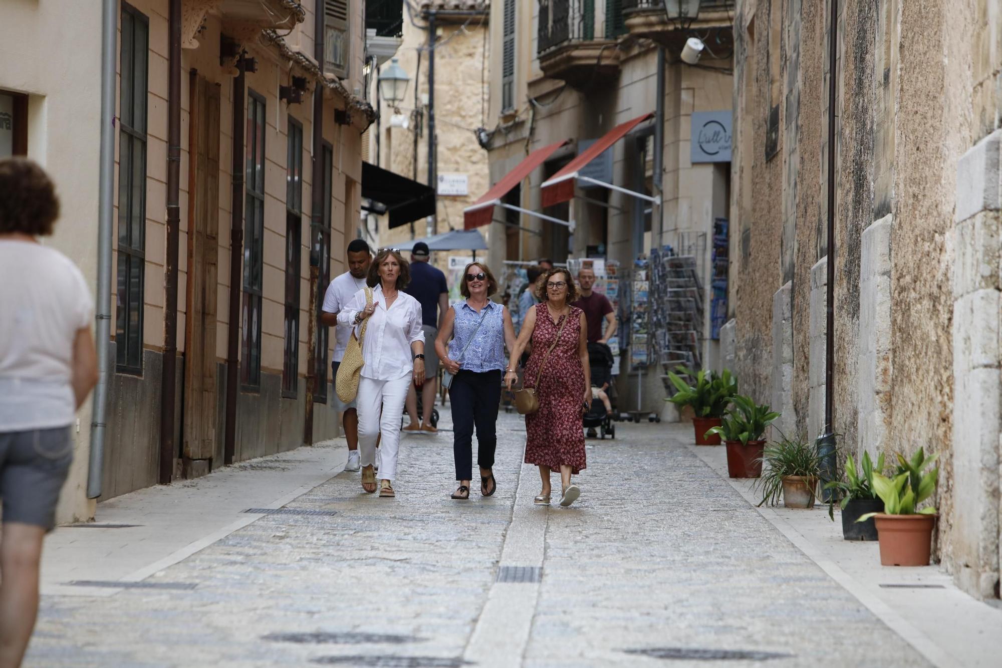 Auch bei Regen auf Mallorca einen Besuch wert: Pollença ist Mitte September voller Leben