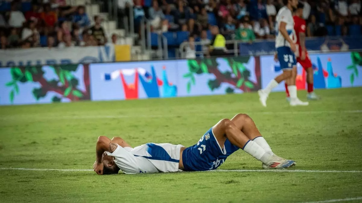 El histórico Tenerife desciende a Primera Federación