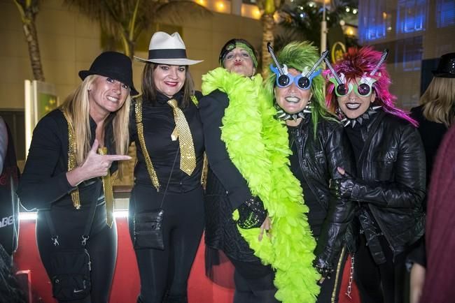 Ambiente Carroza anunciadora del Carnaval 2016 ...