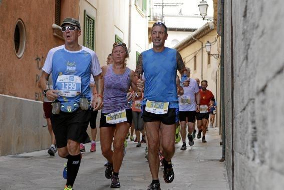 9.000 Läufer aus 49 Ländern gingen am Sonntag den 15.10. an den Start. In der Marathon Disziplin gingen die Deutschen leer aus.