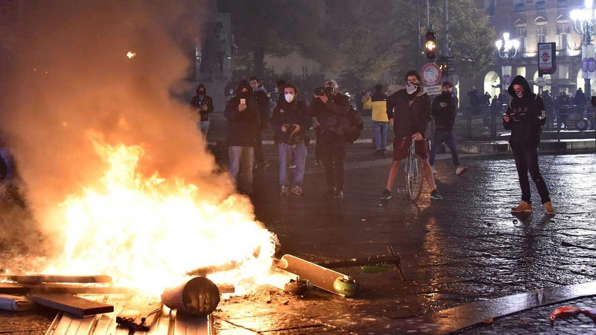 Disturbios en varias ciudades italianas ante los cierres para evitar contagios