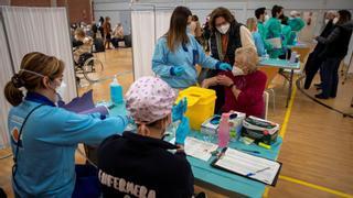 Sanidad vigila otras 4 variantes del coronavirus de interés "creciente" para España