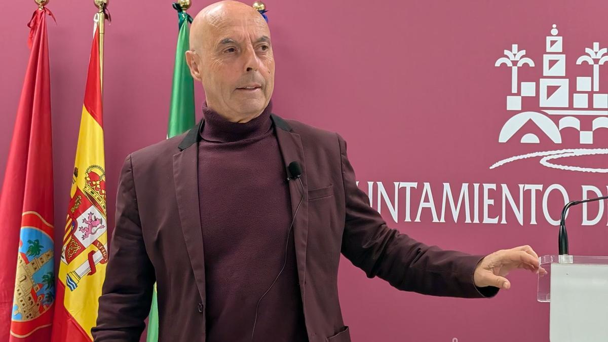 El portavoz del PSOE, Antonio Hurtado.