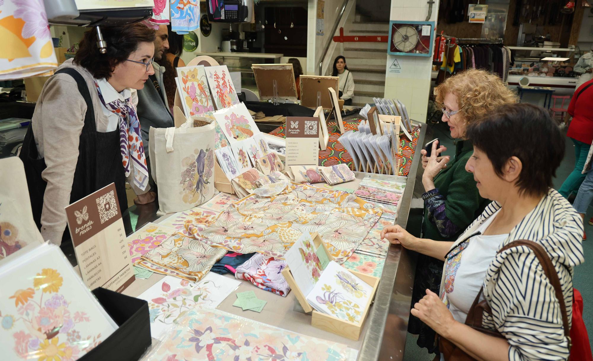 Celebración del Mercado de Arte en la plaza de abastos de O Calvario