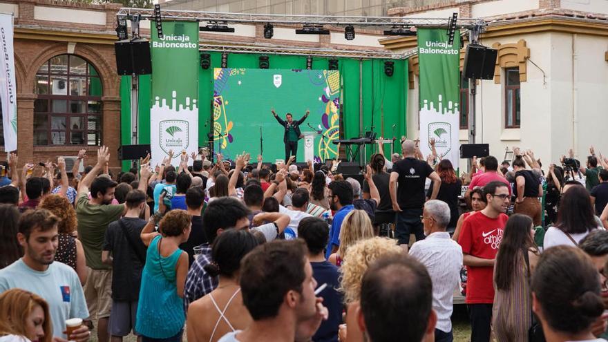 El Unicaja celebró la fiesta en La Térmica junto a sus seguidores más fieles.