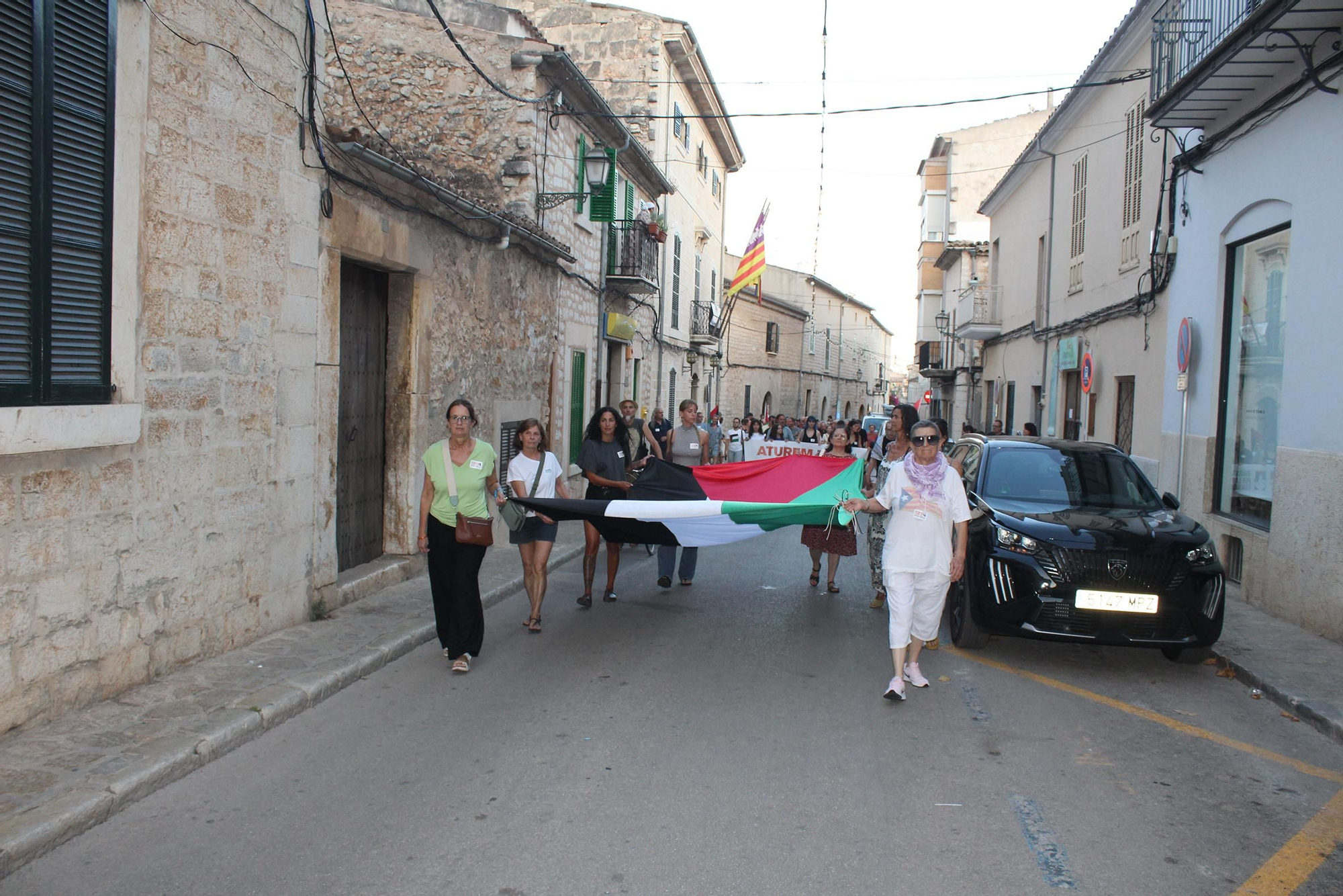 Binissalem sale a la calle para apoyar a Palestina