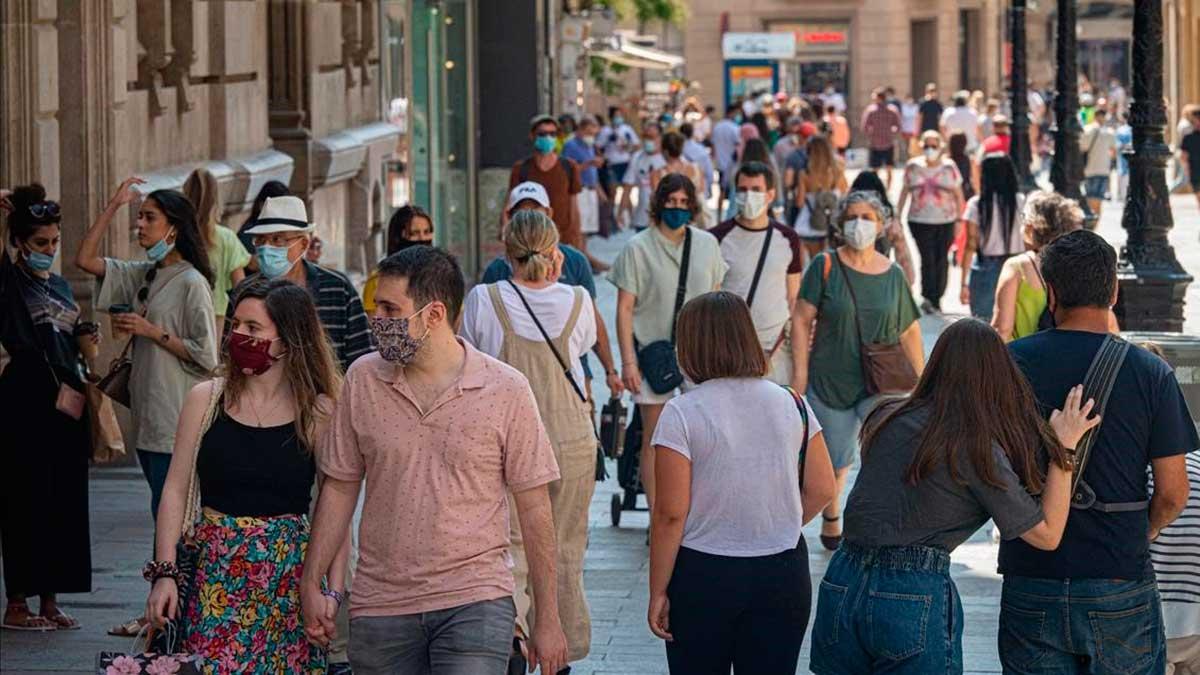 Entra en vigor la prohibición de reuniones de más de 10 personas en Catalunya