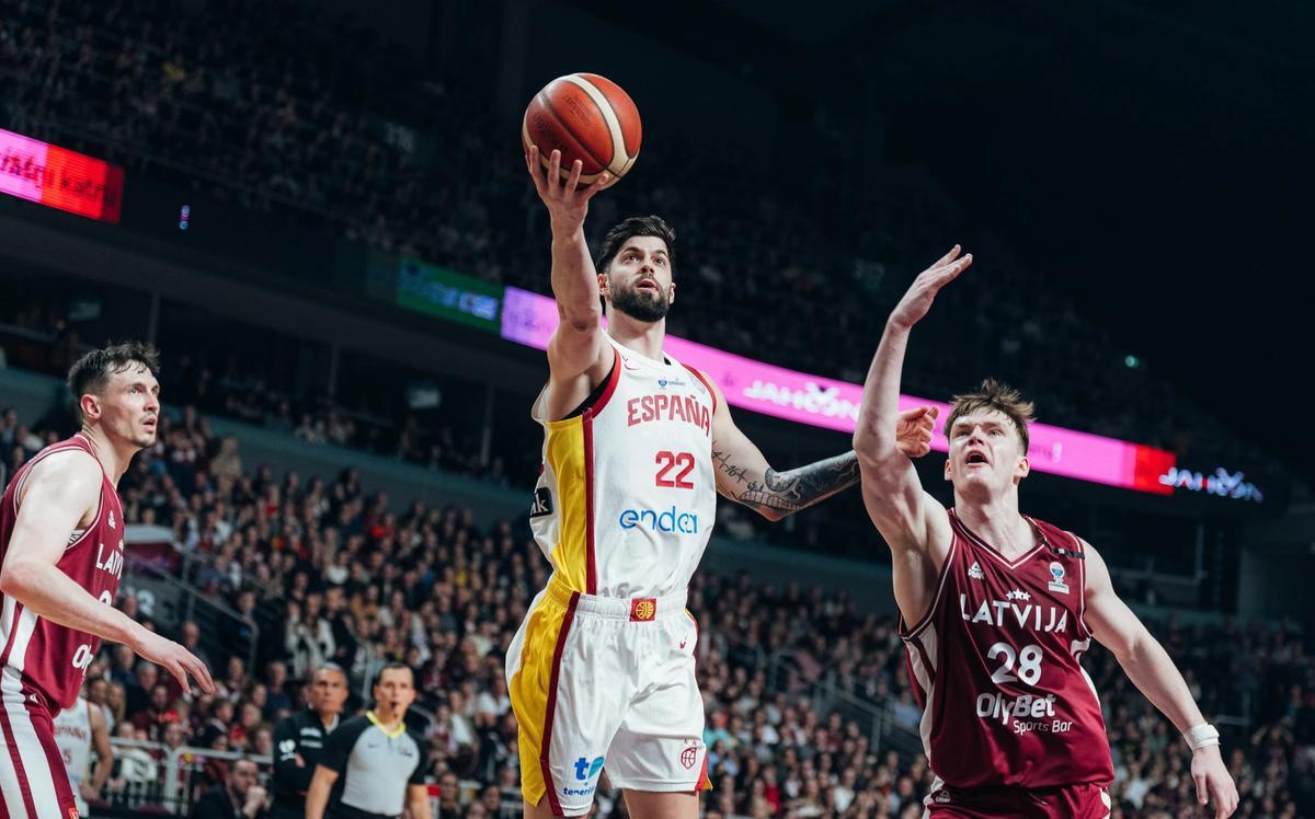 Santi Yusta brilló por España en el duelo ante Letonia