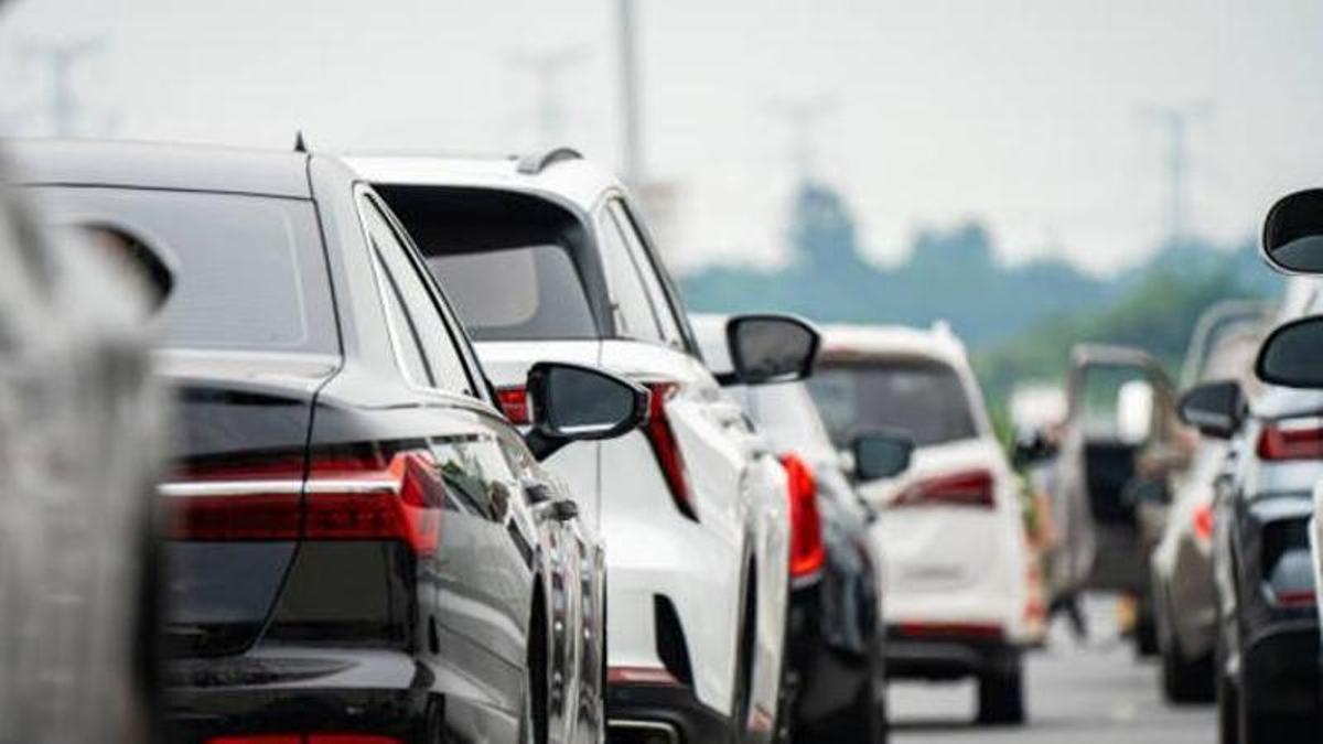 Automoción, tráfico, carreteras, diseño y fin de la vida útil de los vehículos