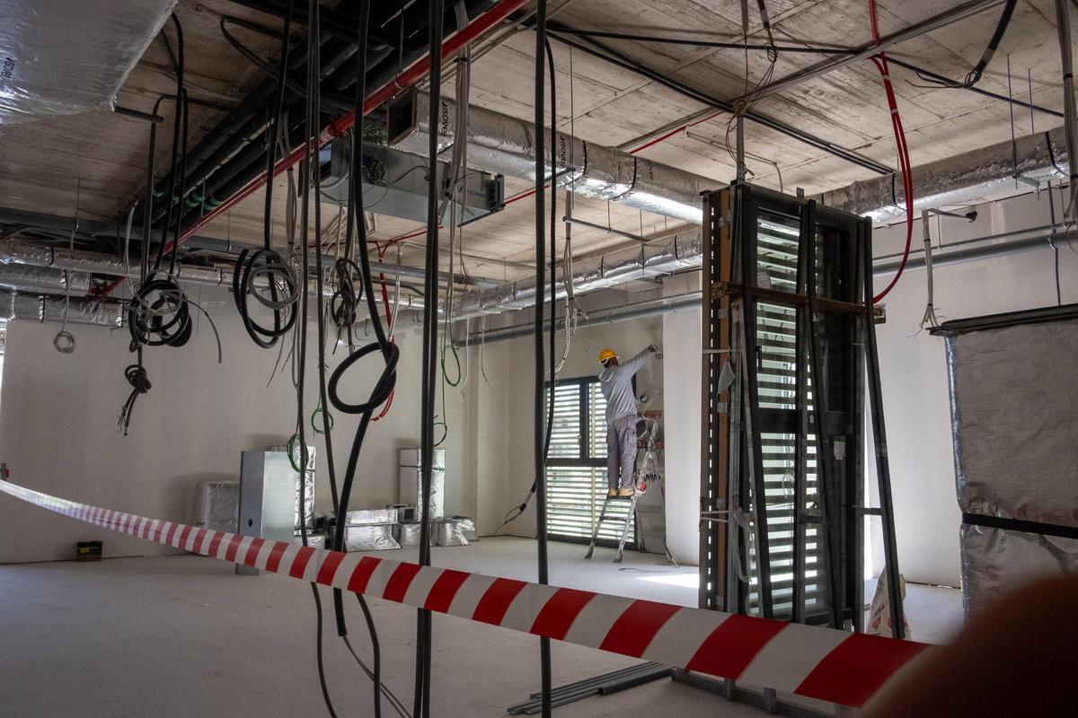 Las fotos del nuevo Hospital de Son Dureta: Visita al futuro centro sanitario de Mallorca en la última fase de su construcción Las fotos del nuevo Hospital de Son Dureta: Visita al futuro centro sanitario de Mallorca en la última fase de su construcción
