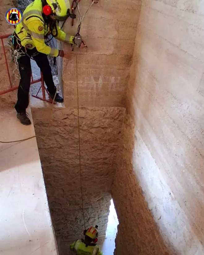 Rescatan a un varón tras intentar escalar un tramo del Castell de Xàtiva
