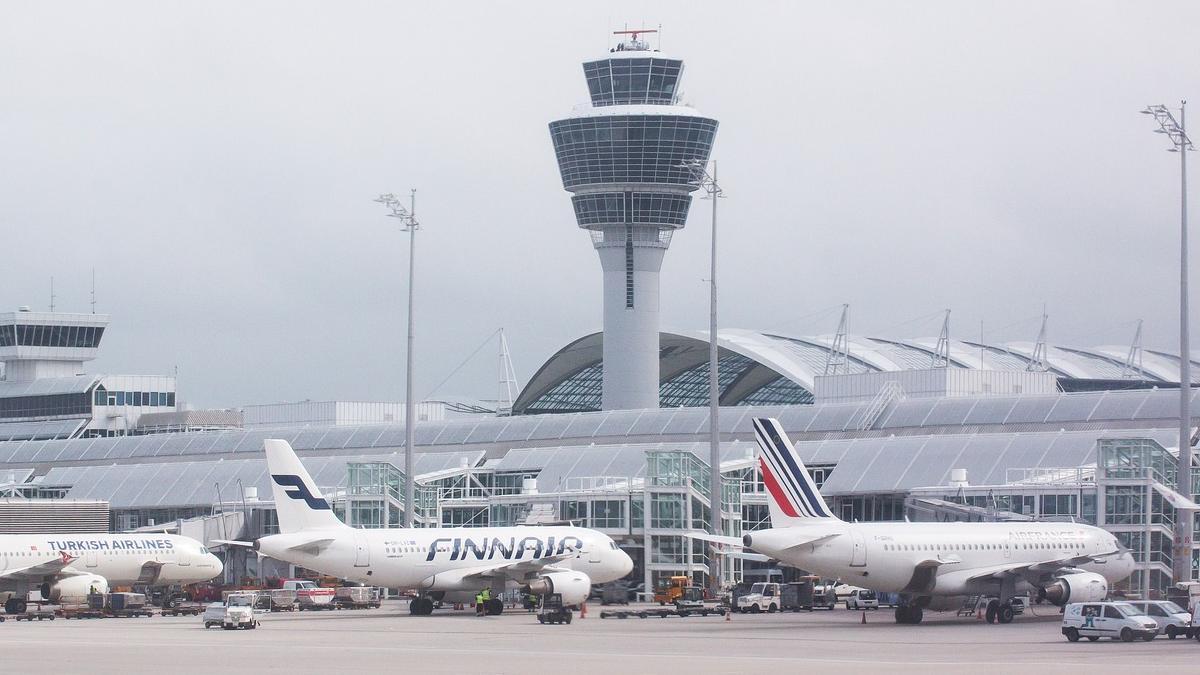 SUELDO CONTROLADOR AÉREO Cuánto gana un controlador aéreo en España SUELDO CONTROLADOR AÉREO Cuánto gana un controlador aéreo en España
