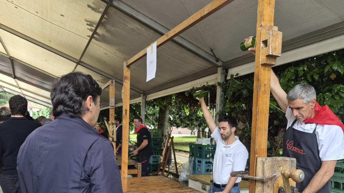 El festival de la sidra de El Entrego.