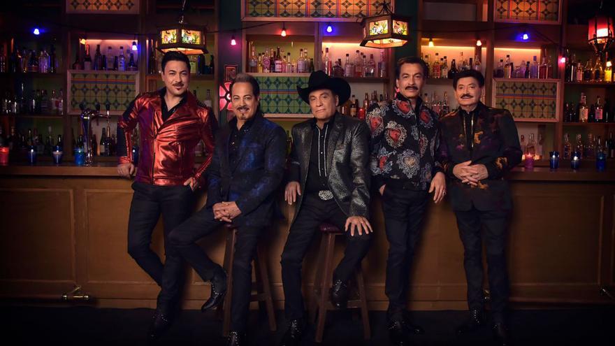 Los Tigres del Norte, en una imagen promocional de su nueva gira.   | // CEDIDA