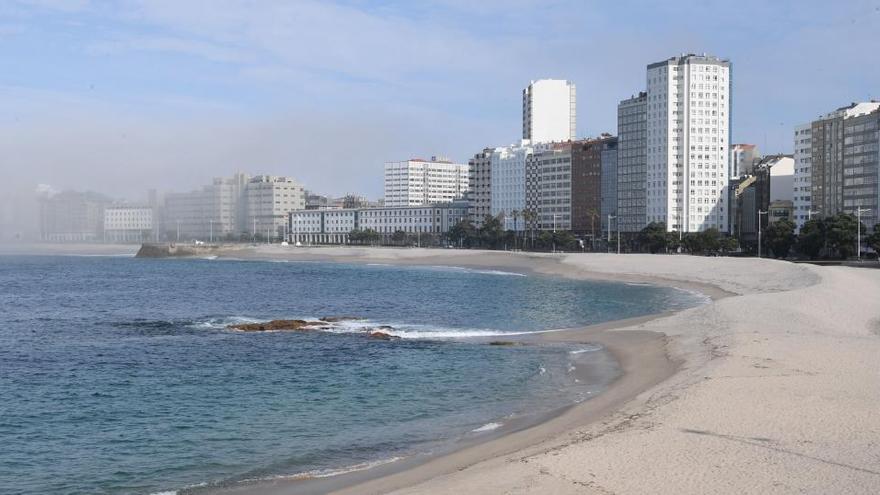 La salida de los niños en A Coruña: sin parques infantiles y con las playas abiertas