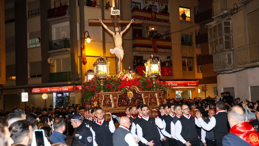 Éxtasis de pasión rabalera en el encuentro de los encarnados en Lorca