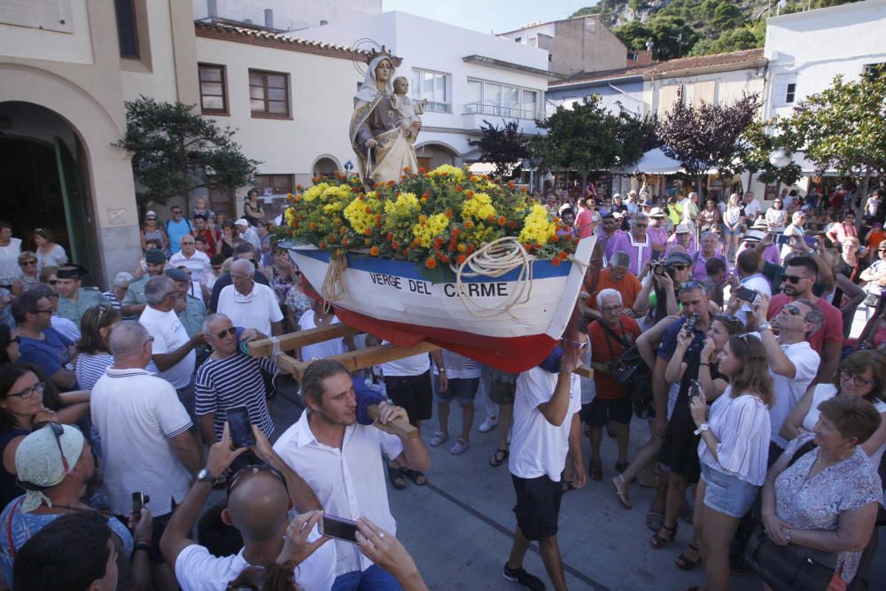 Processó marinera en honor a la Verge del Carme a l''Estartit