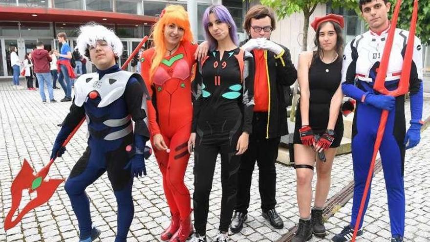 Participantes en el festival Expotaku, ayer.