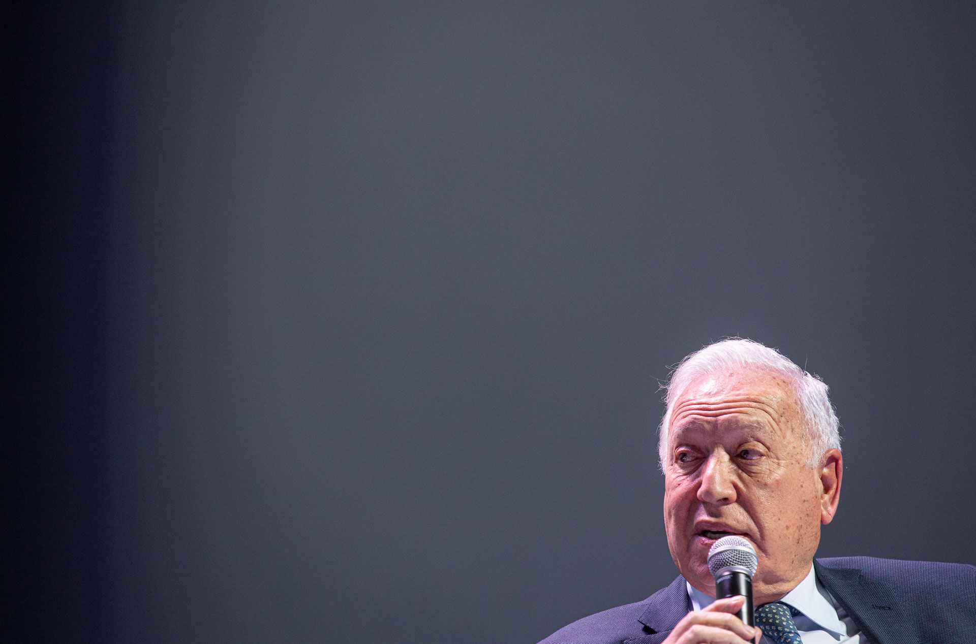 Así ha sido el cara a cara entre García-Margallo y Pablo Iglesias en el Club INFORMACIÓN