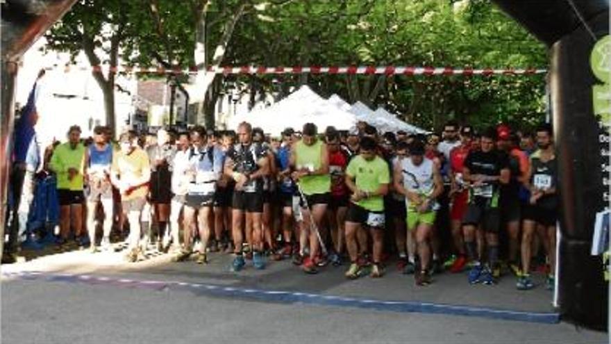 Imatge de la sortida de la dissetena edició de la Berga-Rasos-Berga de 25 quilòmetres de recorregut