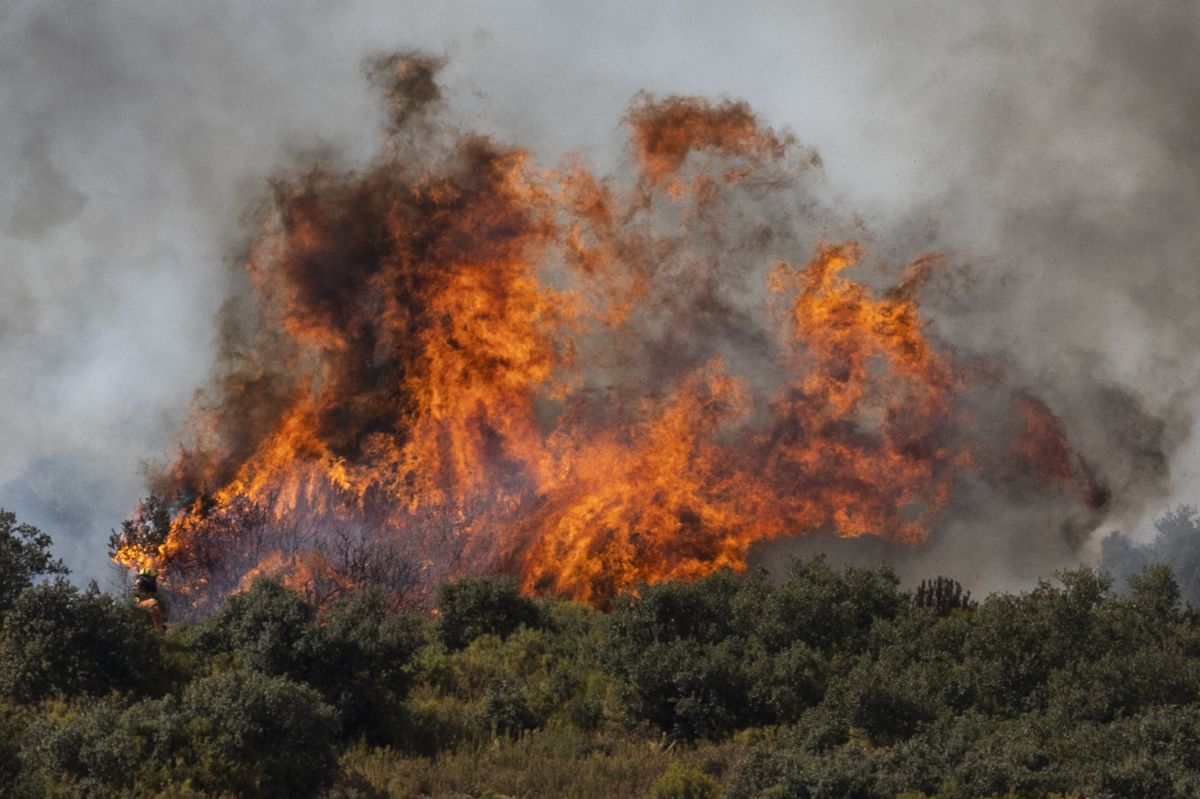 El incendio de Bejís, en imágenes