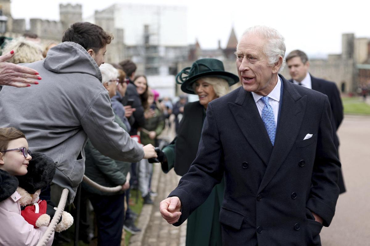 El rey Carlos III reaparece en la misa de Pascua en Windsor
