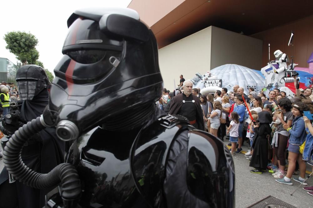 Desfile de "Starwars" en Metrópoli