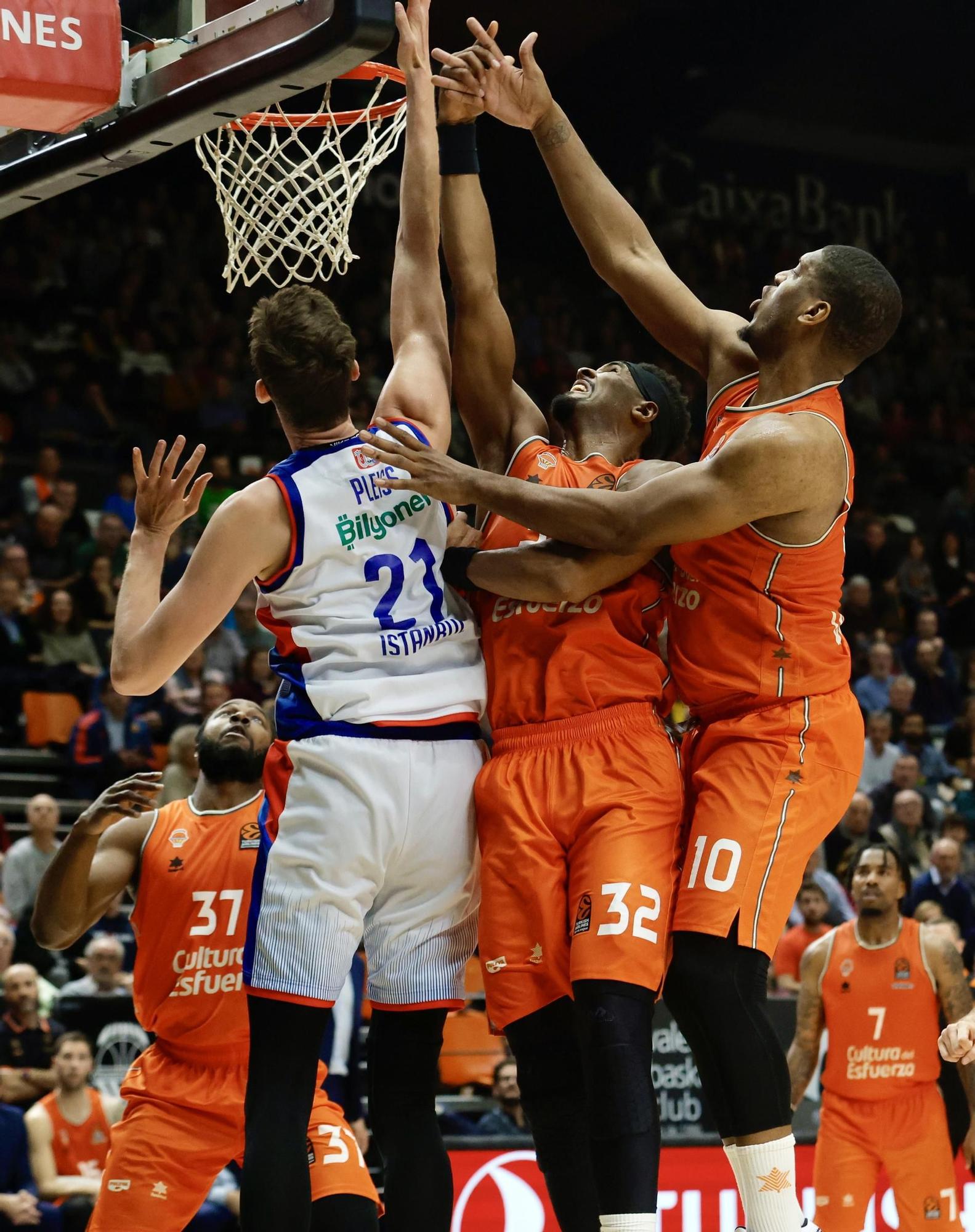 Valencia Basket - Anadolu Efes en imágenes