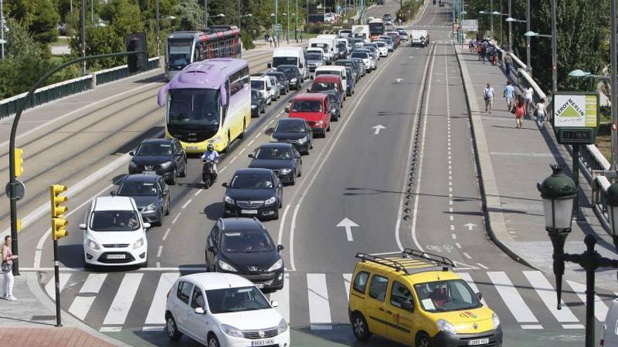 Sin atascos en los puentes del Tercer Milenio y Santiago