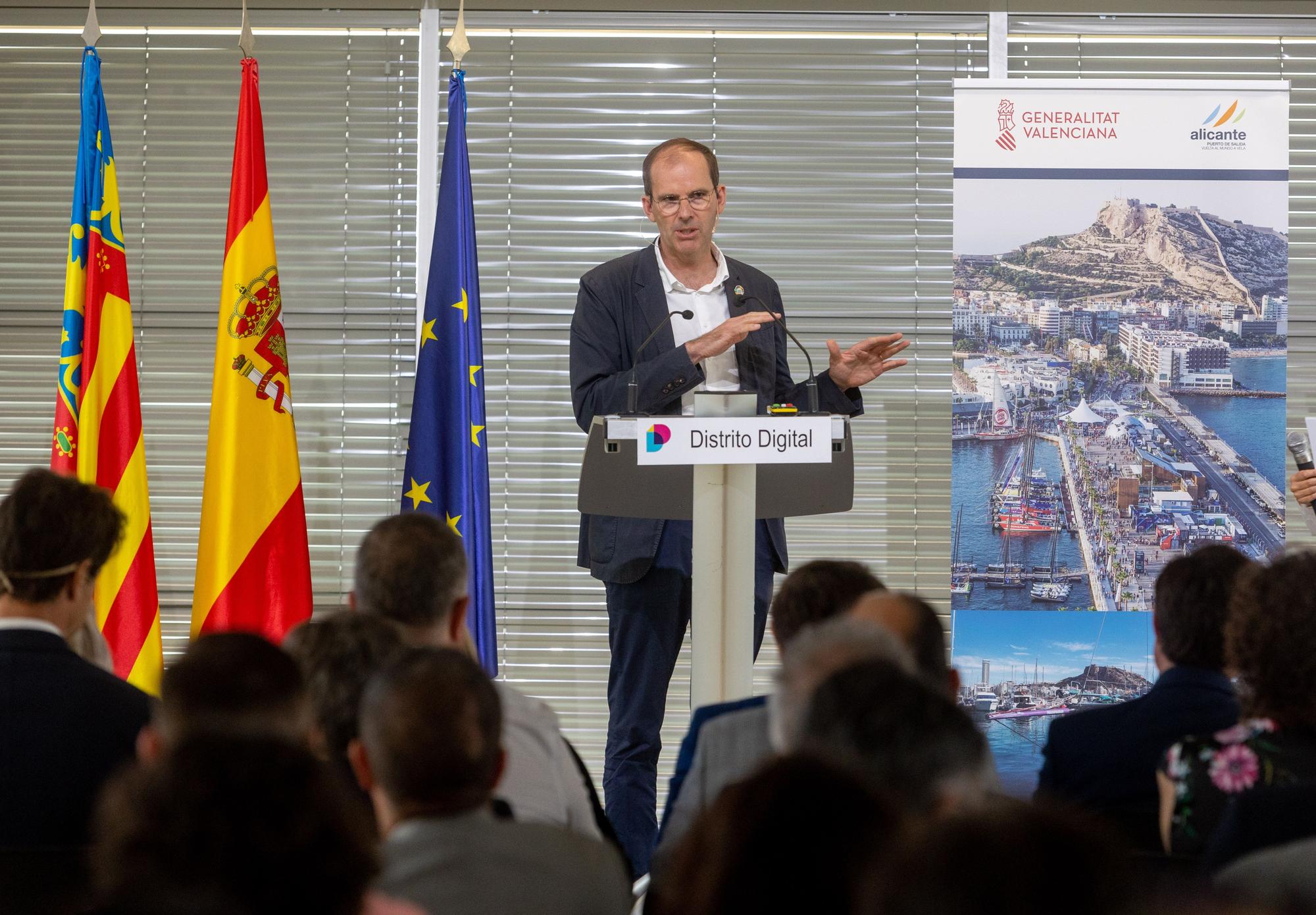 Presentación Salida Vuelta al Mundo de Vela 2023 en Distrito Digital