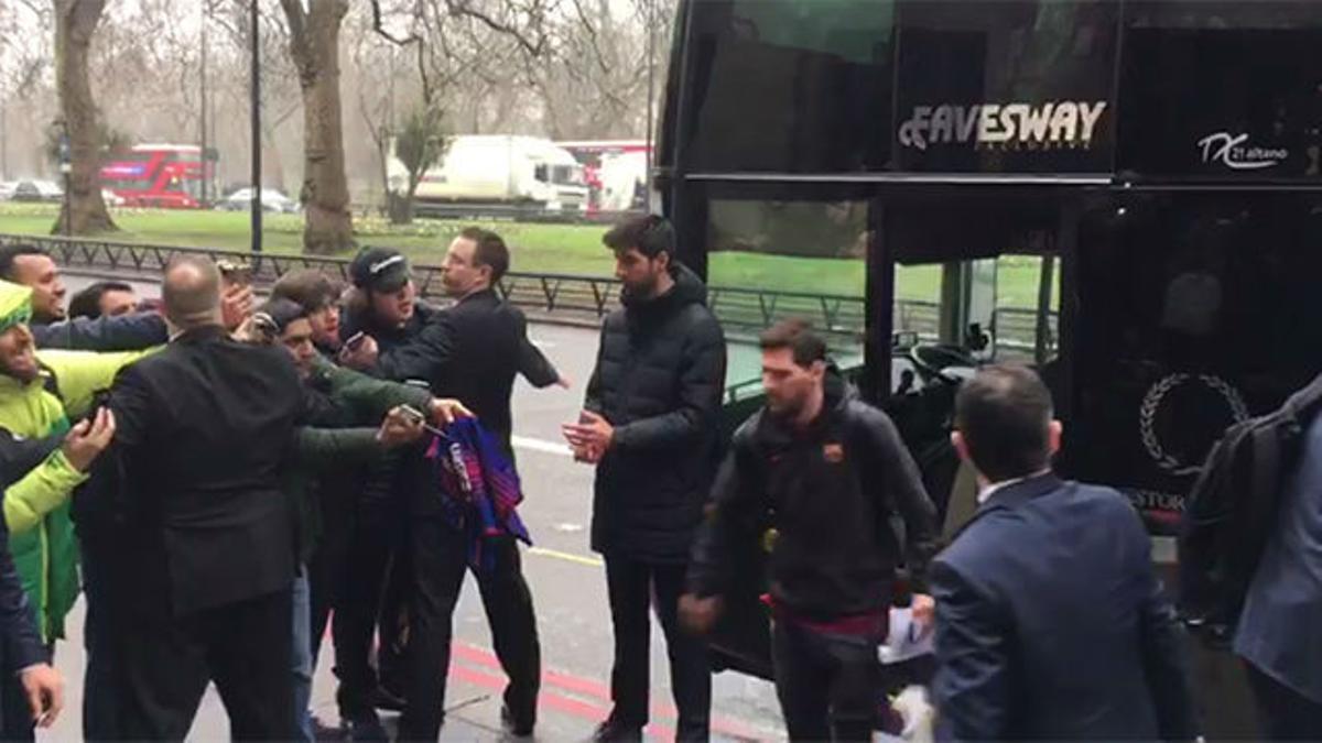 Así fue la llegada del FC Barcelona a su hotel de concentración