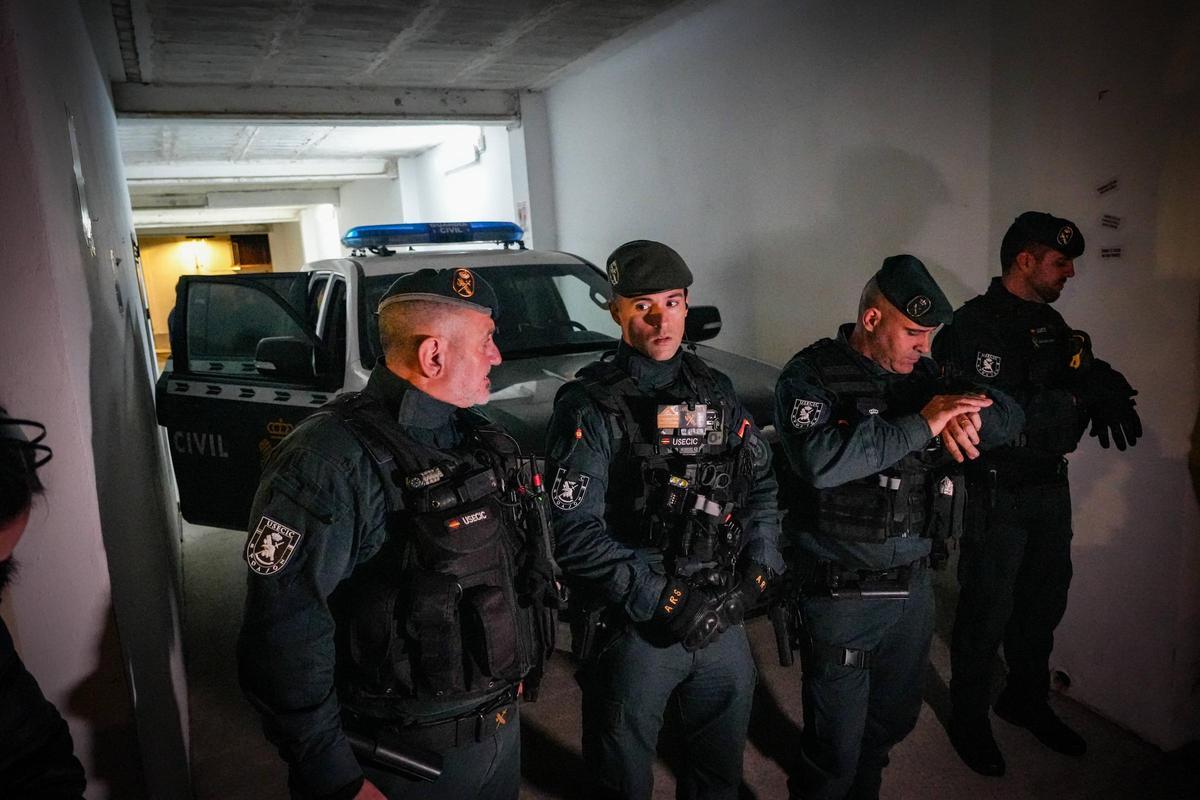 Psicòlegs i una "corassa" emocional, els recursos dels agents que desarticulen la pornografia infantil: "És un escenari perillós i dur"