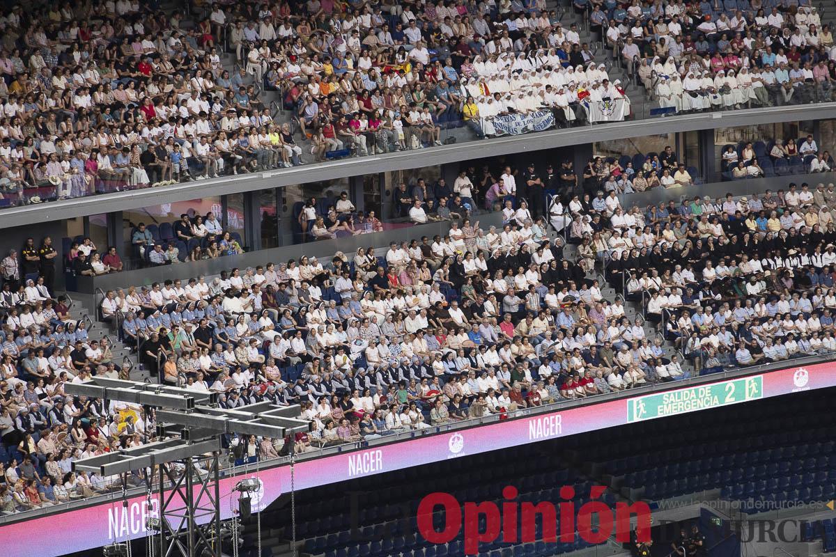 Viaje papa León XIV/Encuentro diocesano en el Santiago Bernabéu_008