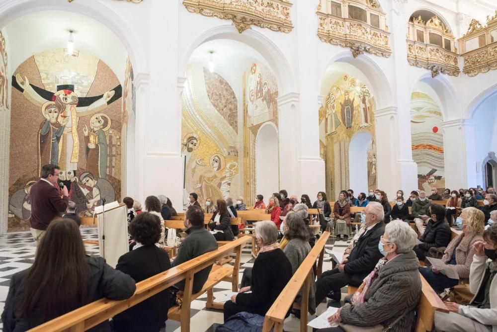 Presentació dels mosaics de La Cova