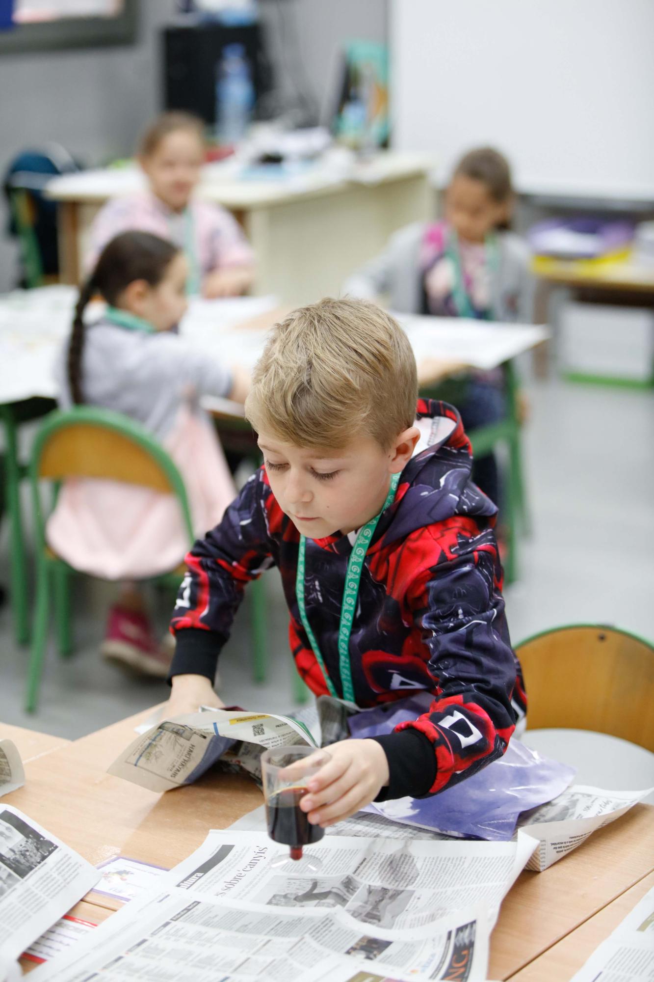 'Ciencia para todos' de la AECC en centros educativos de Ibiza