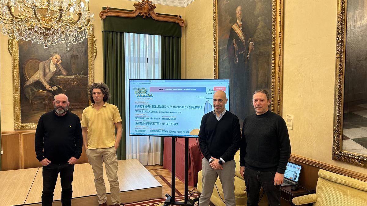 Por la izquierda, Eulogio Victorero, Kiko Rimada, Oliver Suárez y José Luis Quirós.