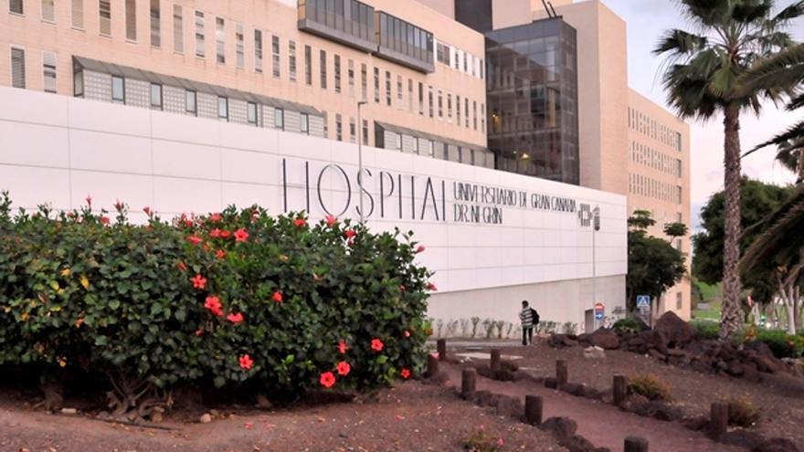 Una motorista herida tras chocar contra un coche en Arucas