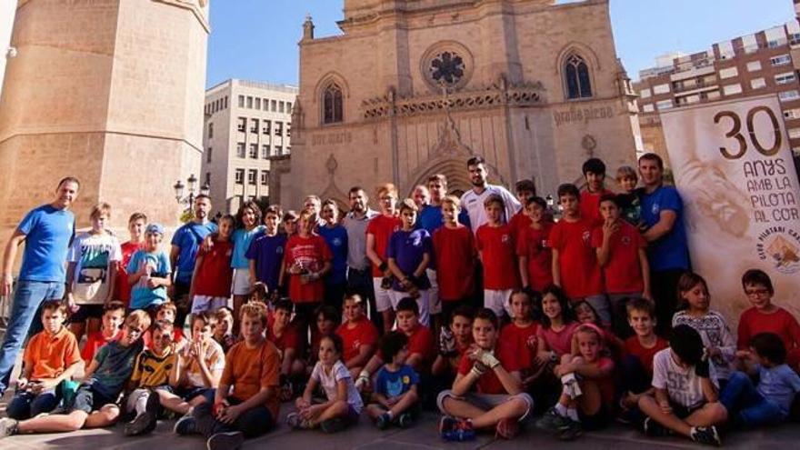 El club va portar la pilota valenciana, per primera vegada a Castelló, a la Plaça Major de la ciutat.