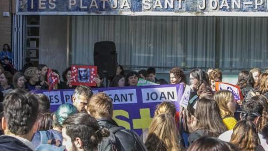 El IES Playa San Juan, de los más masificados.